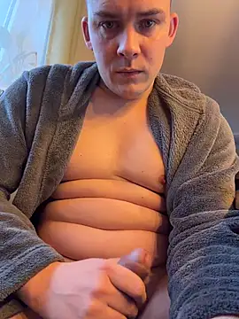 Snapshot of Paule19cm chatting on 10, 2, 2026 Paule19cm online show from 10, 2, 2026