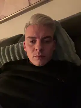 Snapshot of Paule19cm chatting on 29, 12, 2024 Paule19cm online show from 29, 12, 2024