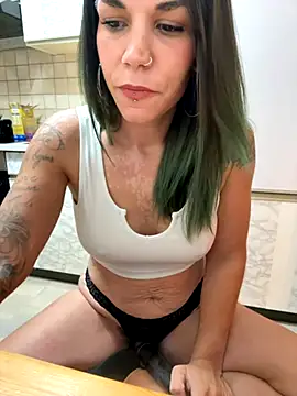 Lady Knaller online show from 11, 10, 2025