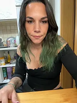 Lady Knaller online show from 23, 10, 2025