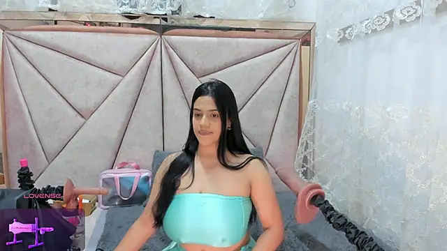 Deisy Torres online show from 26, 2, 2025