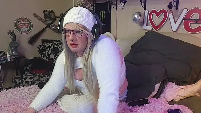 Blakelytgirl online show from 6, 2, 2025