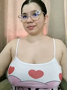 Snapshot of Danzel1105 chatting on 3, 12, 2025 Danzel1105 online show from 3, 12, 2025