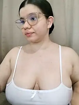 Snapshot of Danzel1105 chatting on 16, 11, 2025 Danzel1105 online show from 16, 11, 2025