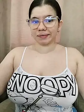 Snapshot of Danzel1105 chatting on 28, 11, 2025 Danzel1105 online show from 28, 11, 2025