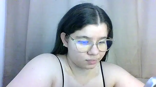 Snapshot of Danzel1105 chatting on 30, 10, 2025 Danzel1105 online show from 30, 10, 2025