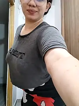 Snapshot of Danzel1105 chatting on 1, 10, 2025 Danzel1105 online show from 1, 10, 2025