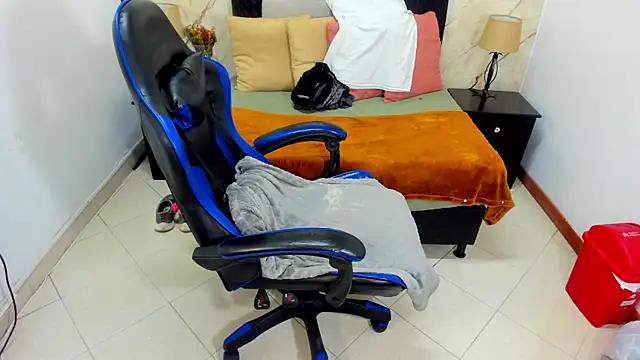 queen ebony 69 online show from 10, 7, 2026