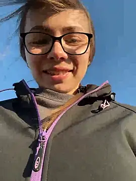 EvaRoss  online show from 6, 3, 2025