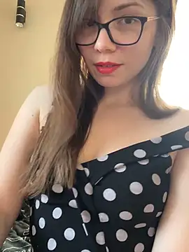 EvaRoss  online show from 8, 3, 2025