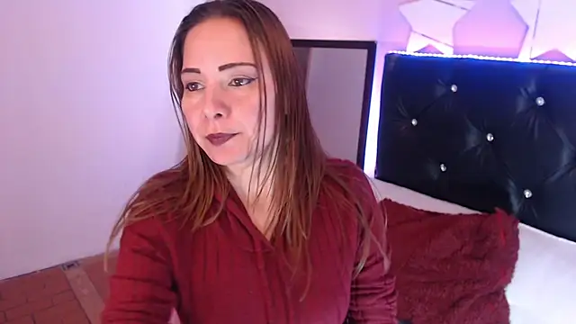 camila delarosa online show from 28, 10, 2025