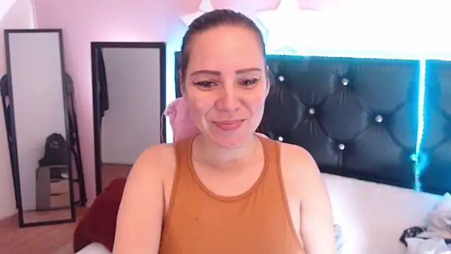 camila delarosa online show from 16, 11, 2025