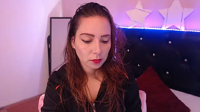 camila delarosa online show from 22, 11, 2025