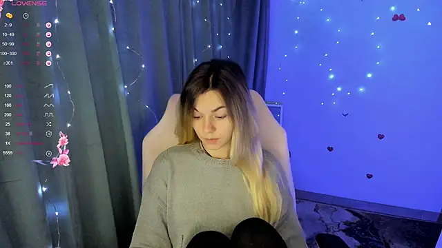 Sweet me  online show from 11, 11, 2025