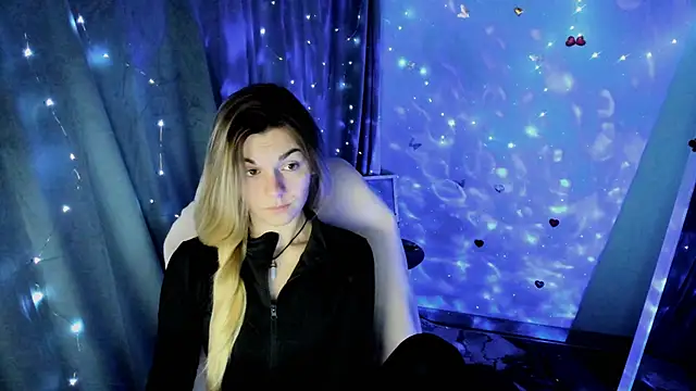 Sweet me  online show from 23, 11, 2025