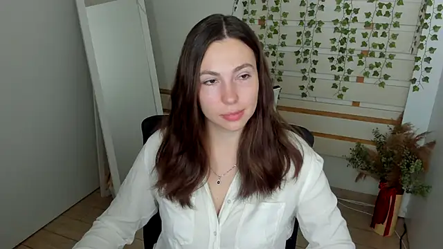 Lexy flower online show from 12, 9, 2025