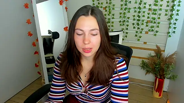 Lexy flower online show from 4, 10, 2025