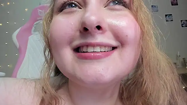 teencute online show from 2, 2, 2025