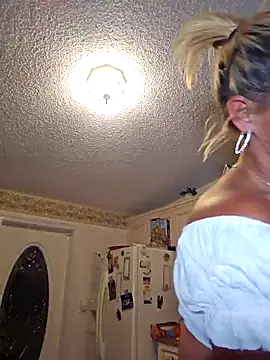 Dixiefaye Pika online show from 27, 11, 2025