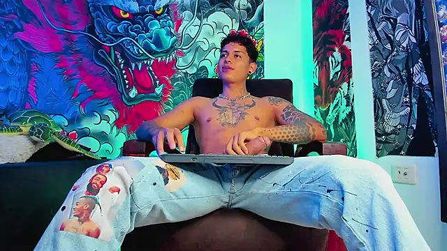 Maxi Gray online show from 11, 9, 2025