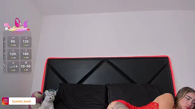 ScarlettAndClark online show from 5, 2, 2026