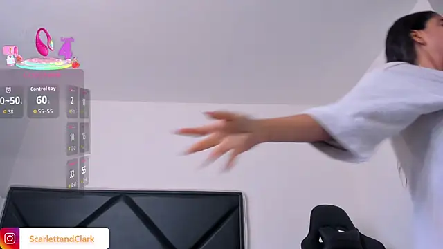 ScarlettAndClark online show from 10, 9, 2025