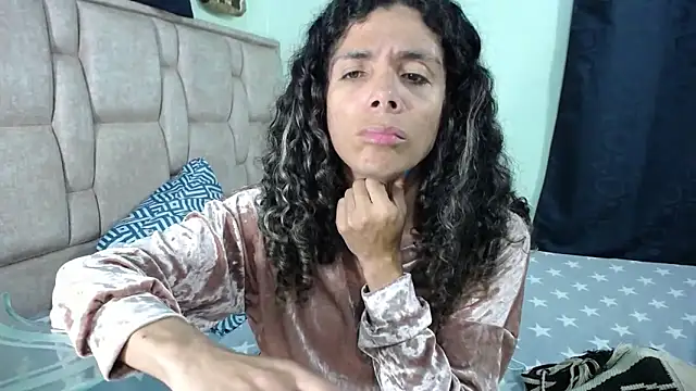 Nadia Monroe online show from 9, 2, 2025