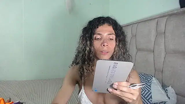 Nadia Monroe online show from 28, 12, 2024