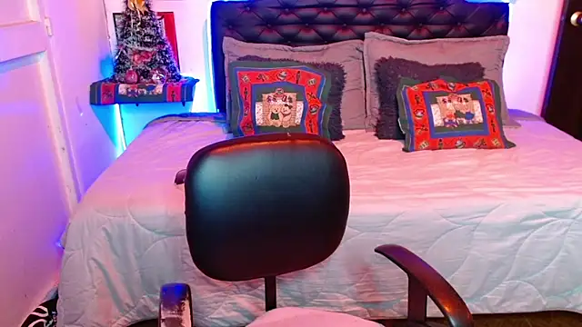 Dominik girl online show from 13, 11, 2025