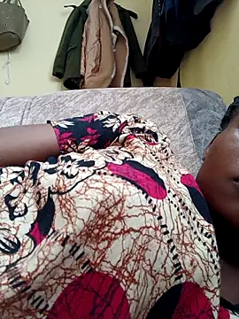 petite babe online show from 24, 3, 2026