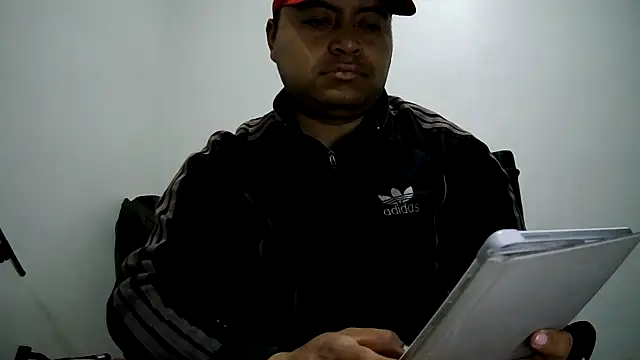 Snapshot of Potro23hotzen chatting on 7, 1, 2025 Potro23hotzen online show from 7, 1, 2025