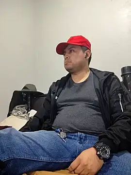 Snapshot of Potro23hotzen chatting on 21, 12, 2024 Potro23hotzen online show from 21, 12, 2024