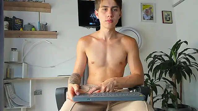 Snapshot of manucute_23_ chatting on 25, 10, 2025 manucute 23 online show from 25, 10, 2025