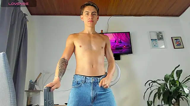 Snapshot of manucute_23_ chatting on 5, 10, 2025 manucute 23 online show from 5, 10, 2025