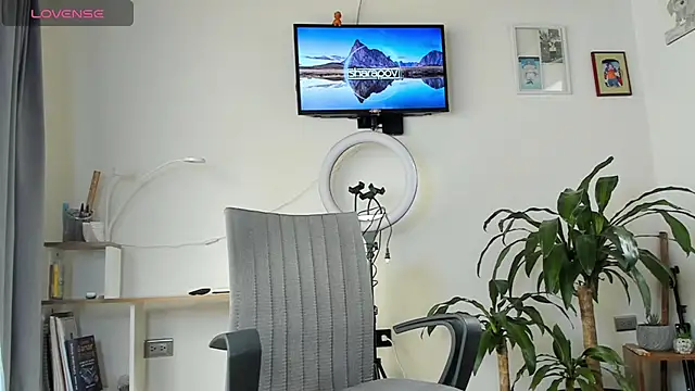 Snapshot of manucute_23_ chatting on 2, 10, 2025 manucute 23 online show from 2, 10, 2025