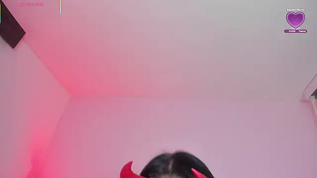 Oriana Guzman online show from 31, 10, 2025