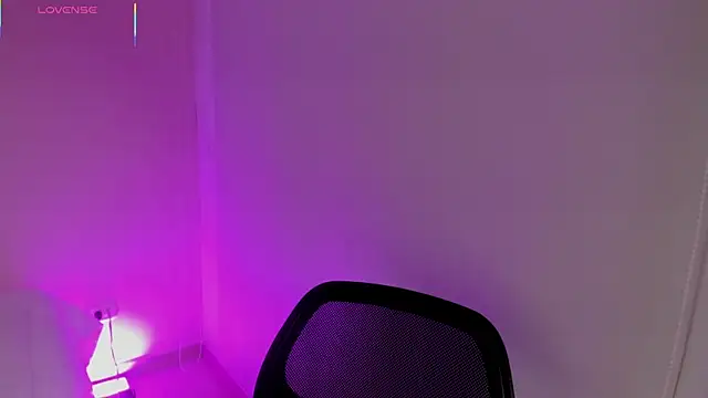 Oriana Guzman online show from 5, 2, 2026