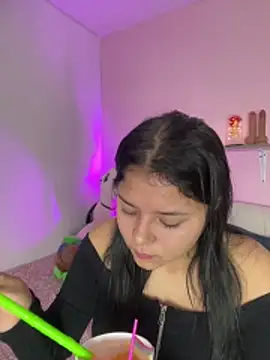 Oriana Guzman online show from 9, 11, 2025