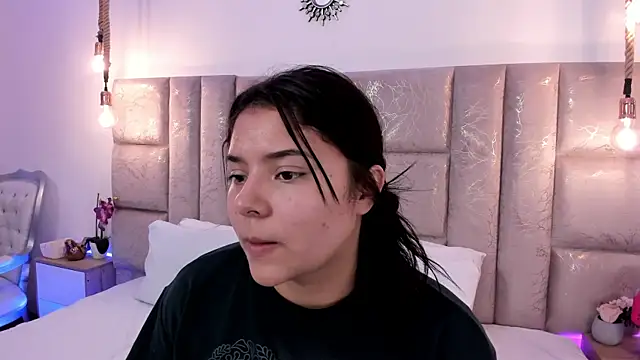 Oriana Guzman online show from 26, 6, 2026