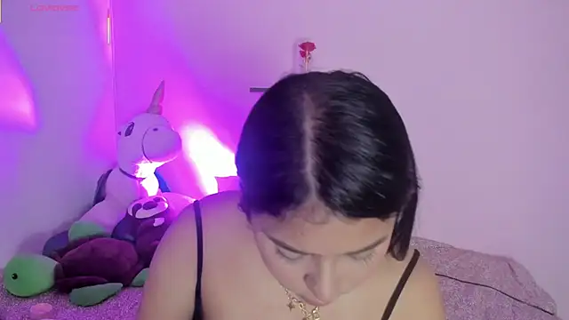 Oriana Guzman online show from 10, 11, 2025