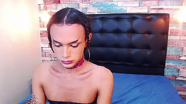 Foxy Ella  online show from 26, 11, 2025