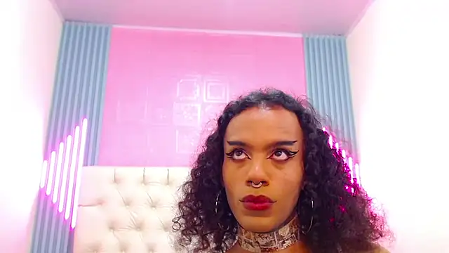 Foxy Ella  online show from 27, 2, 2025