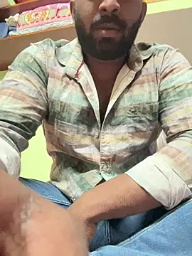 Snapshot of Handsomehunk_4U chatting on 1, 2, 2025 Handsomehunk 4U online show from 1, 2, 2025