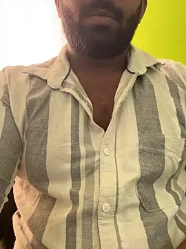 Snapshot of Handsomehunk_4U chatting on 4, 2, 2025 Handsomehunk 4U online show from 4, 2, 2025