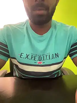 Snapshot of Handsomehunk_4U chatting on 6, 3, 2025 Handsomehunk 4U online show from 6, 3, 2025