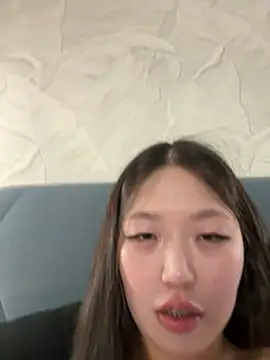 Aiko Yumi online show from 26, 1, 2025