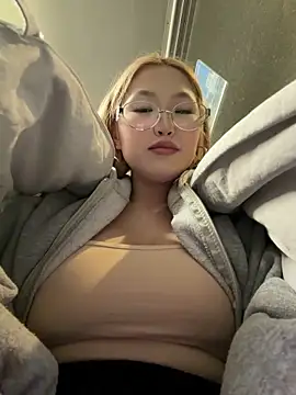 Aiko Yumi online show from 4, 2, 2026