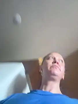 Snapshot of SexyB214 chatting on 31, 10, 2025 SexyB214 online show from 31, 10, 2025