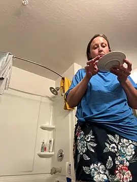 Snapshot of SexyB214 chatting on 25, 10, 2025 SexyB214 online show from 25, 10, 2025