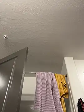 Snapshot of SexyB214 chatting on 5, 11, 2025 SexyB214 online show from 5, 11, 2025